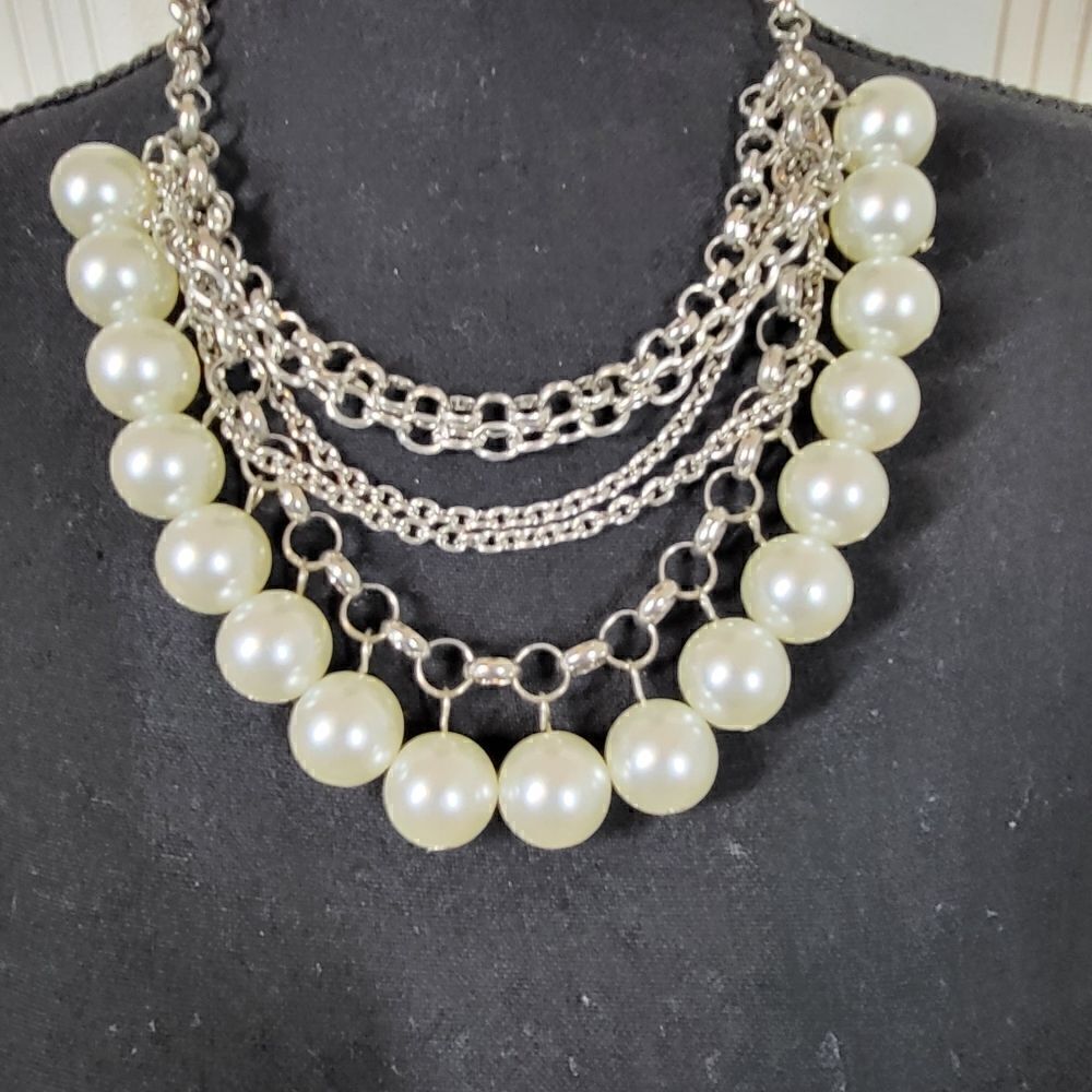 Large Stone Pearl Necklace 